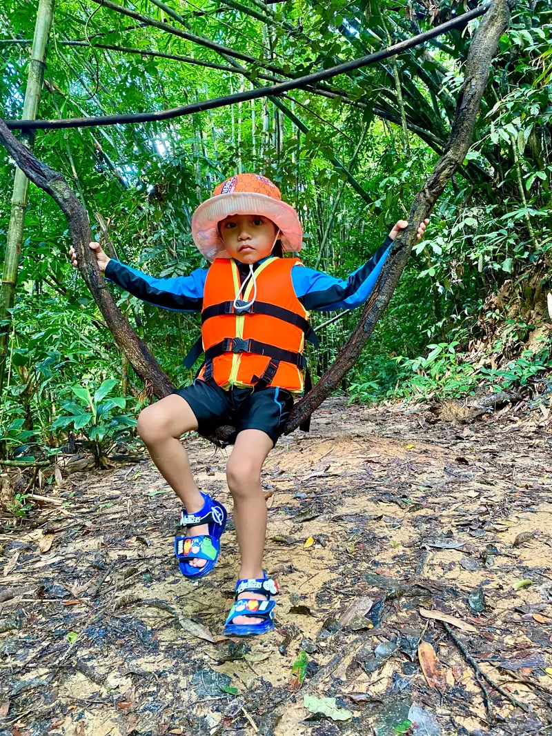 Khao Sok Koralowa jaskinia — Tajlandia