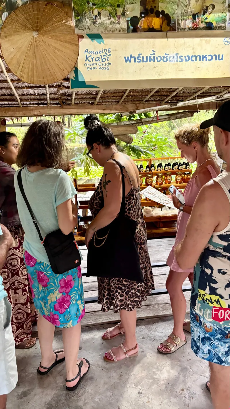 Serce Krabi Wieś Tajska na wyspie — Tajlandia