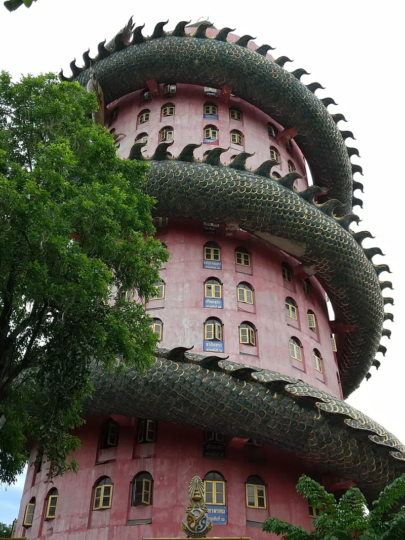 Wat Samphran — Smocza Świątynia