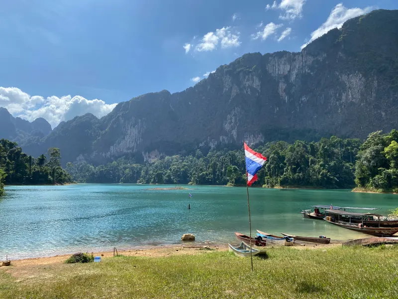Khao Sok domki na wodzie — Tajlandia