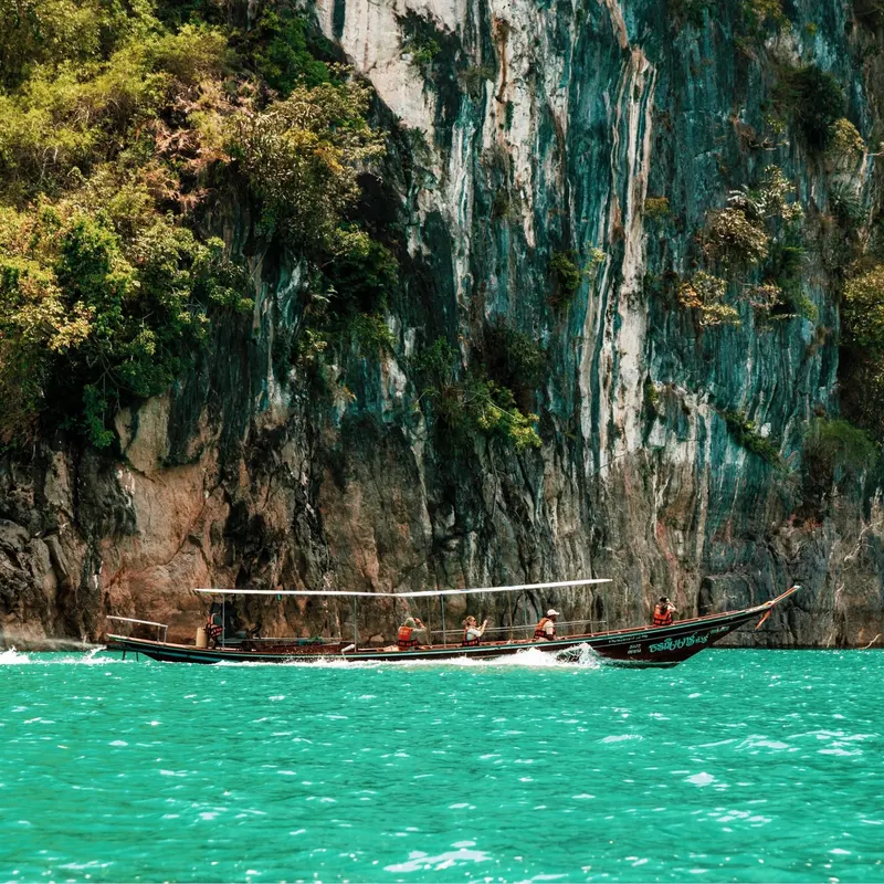 Khao Sok Koralowa jaskinia